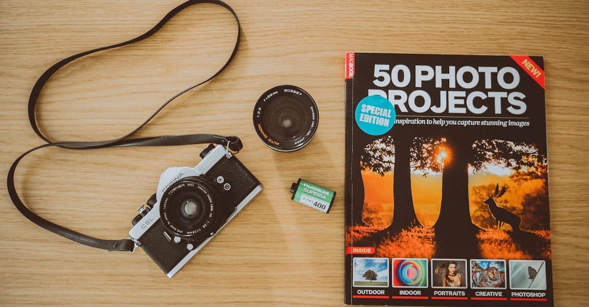 Fotógrafo ajustando luz para melhorar fotos sensuais e naturais