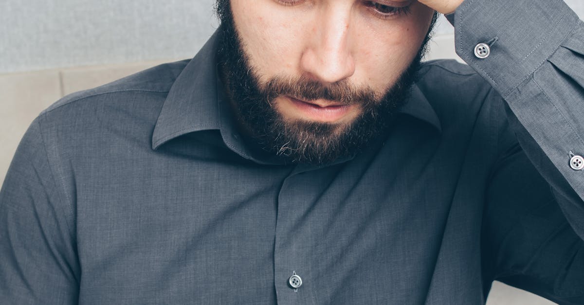 Ilustração conceitual de segurança digital e proteção de dados em plataformas online