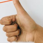 Conceito visual de marketing digital focado no conteúdo adulto e inteligência artificial