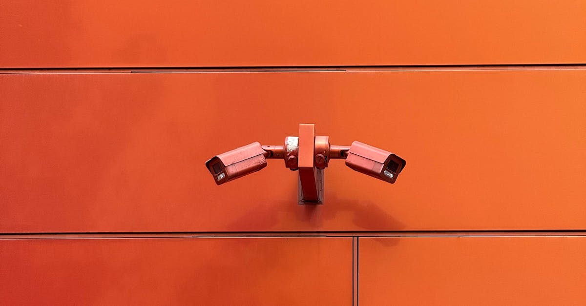 Tela digital com ícones de segurança e inteligência artificial interligados