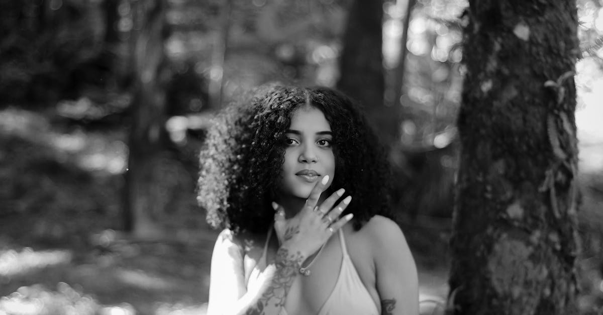 Pessoa demonstrando poses sensuais para fotos atraentes