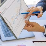 Conceito visual de marketing ético aplicado ao conteúdo adulto digital