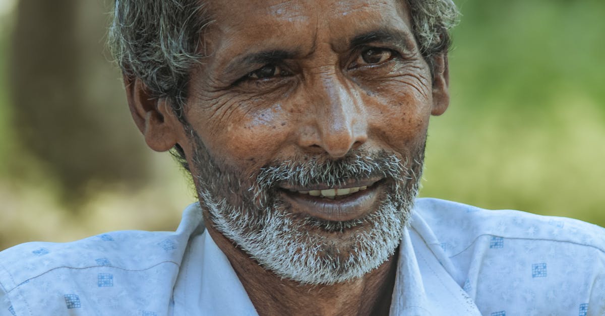 Criador de conteúdo adulto brasileiro trabalhando com privacidade e segurança