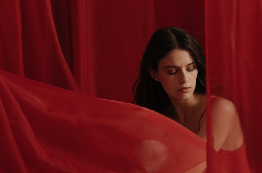 Imagem conceitual representando criação e venda de packs sensuais exclusivos